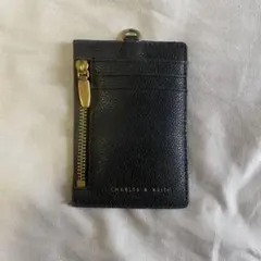 チャールズ&キース　パスケース
