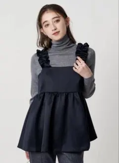 ☆ユナイテッドアローズ　ギャザーサテンキャミソール　フリー　新品未使用☆のサムネイル