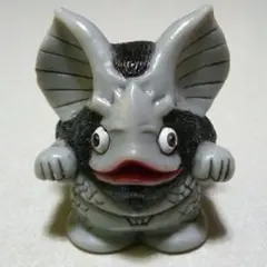 た36 イカルス星人 ソフビ 指人形