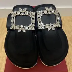 2025年最新】ROGER VIVIER レディース サンダル・ミュールの人気