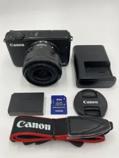 キヤノン Canon EOS M10 ＋ 15-45mmレンズキット ほぼ新品 - メルカリ