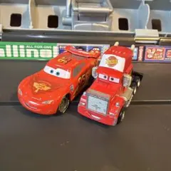 カーズ トミカ マックィーン マック