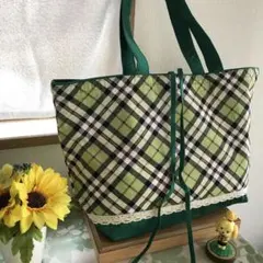 チェック柄と緑色の切り替えし付き大きいトートバッグ内ポケット付きハンドメイド