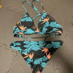 Hurley ビキニのサムネイル
