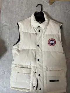 希少　Canada Goose ホワイト ダウンベスト XSサイズ