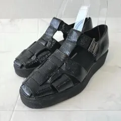 極美品 arche アルシュ グルカサンダル 本革 フランス製 35 黒 レザーのサムネイル