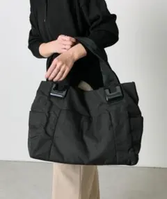 極美品イアパピヨネショルダー付きトートバッグ キルティング2way 