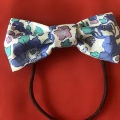 リバティプリント使用　花柄リボンヘアゴム　ハンドメイド