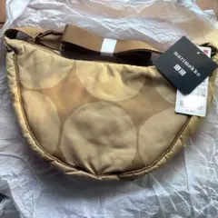 【新品タグ付】ユニクロ×マリメッコ ラウンドミニショルダーバッグ（Kivet）