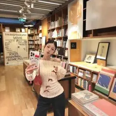 最新モデル☆オフショルダー ニットセーター 赤いリボン付き Sサイズ