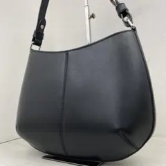 ブラック ハンドバッグ