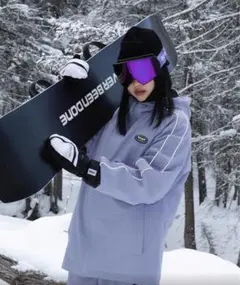 薄紫 スノーボードウェア