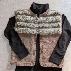 ハンドメイド　ブラウンとグレーボアのニットベスト
