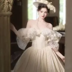 上品サテン×甘めフリルの絶妙バランス✨ウェディングドレス　結婚式　前撮り