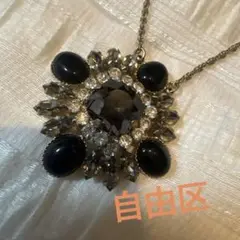 ブローチ ネックレス