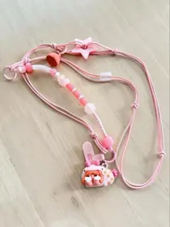 POP MART CRYBABY ストラップ ピンクのサムネイル