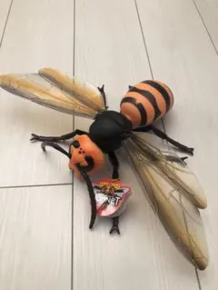 リアルBIGサイズフィギュア　スズメバチのサムネイル