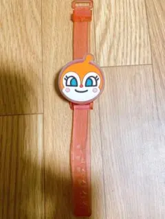 ドキンちゃん　光るライトブレス　ガチャガチャ