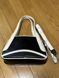 5月5日までお値下げ中！ZARAショルダーバッグ