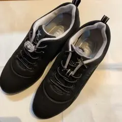 軽量 スニーカー