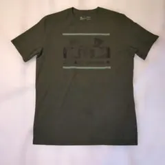 【美品】アンダーアーマー Tシャツ 迷彩ロゴ カーキ チャージドコットンXL相当