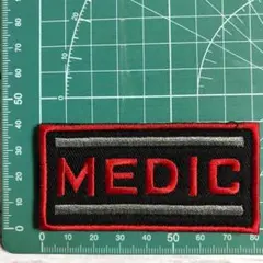 【Z284】ミリタリー パッチ ワッペン MEDIC 黒 赤 小 ベルクロ