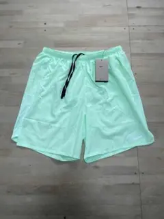 Nike ミントグリーン ショートパンツ