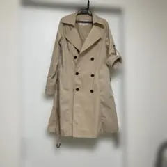 美品⭐︎ ベージュ ダブルブレスト トレンチコートのサムネイル