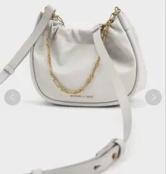 CHARLES & KEITH ダブルチェーンハンドルスラウチバッグ