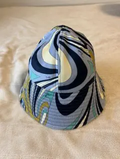 美品 EMILIO PUCCI 総柄 コットンキャンバス バケットハット 2 美品 EMILIO PUCCI 総柄 コットンキャンバス バケットハット 2