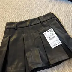 ZARA 黒 レザープリーツスカート 7サイズ