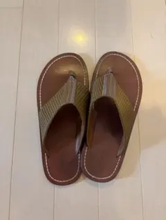 TODAYFUL トングサンダル ブラウンのサムネイル