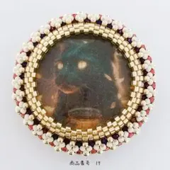 ビーズ刺繍　猫　ブローチ　約4.3×4.3cm　約16.5g