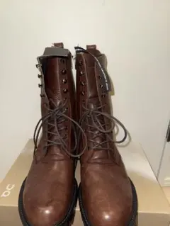 DKNY レースアップブーツ ブラウン Vibramソールのサムネイル