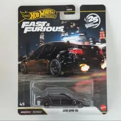 Hot Wheels 2010 BMW M5のサムネイル