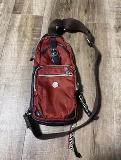 状態良好　オロビアンコ　レッド ナイロン ボディバッグ　Orobianco