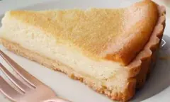 数量限定!人気の訳あり品　チーズタルトケーキ　1ホールのサムネイル