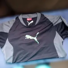 PUMA 半袖シャツ ブラック×グレーのサムネイル