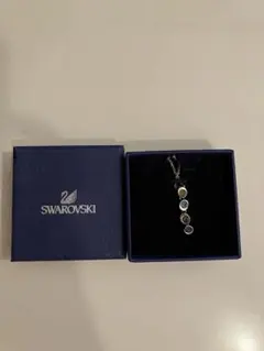 【SWAROVSKI】ネックレス シルバーカラー クリスタルのサムネイル