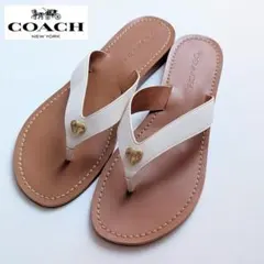 COACH(コーチ) ハートロゴレザートングサンダル 8C(25㎝)のサムネイル