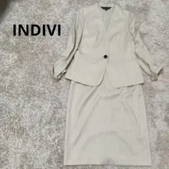 【極美品】インディヴィ　セットアップ　スーツ　カラーレス　スカート　リネン風