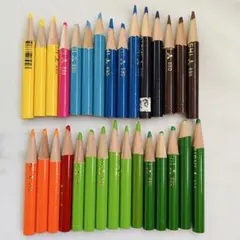 短い　色鉛筆