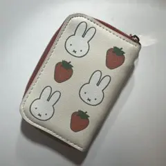 ミッフィー miffy いちご カラビナ付きキーケースのサムネイル