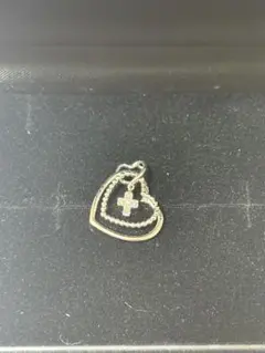 ハート型チャーム 十字架が揺れます！k10ホワイトゴールド