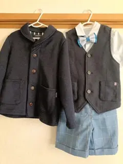 ネイビー ベストとショートパンツセット