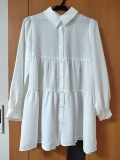 ホワイト ティアード シャツ 長袖