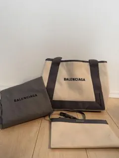 近々値上げ予定【美品】BALENCIAGA トートバッグ ポーチのサムネイル