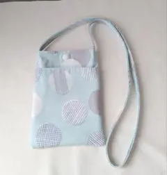 ドット柄（水色）スマホショルダー