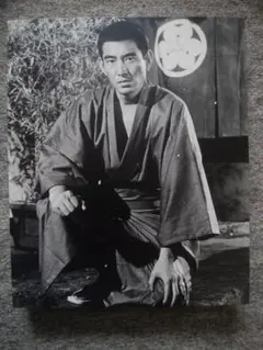 Item thumbnail for item 57611443-f443-41a1-9076-6237048f4cfa