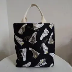 スニーカー柄トートバッグ